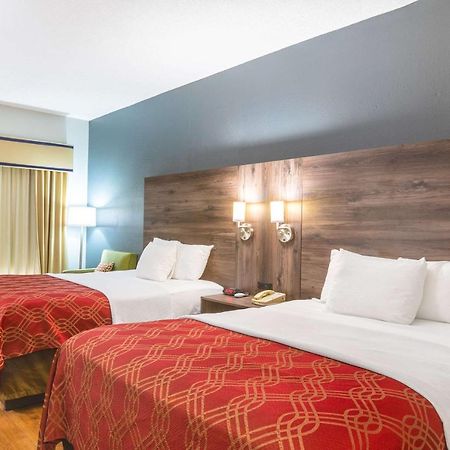 Royal Palms Inn Stockbridge Dış mekan fotoğraf