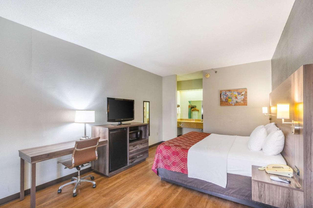 Royal Palms Inn Stockbridge Dış mekan fotoğraf