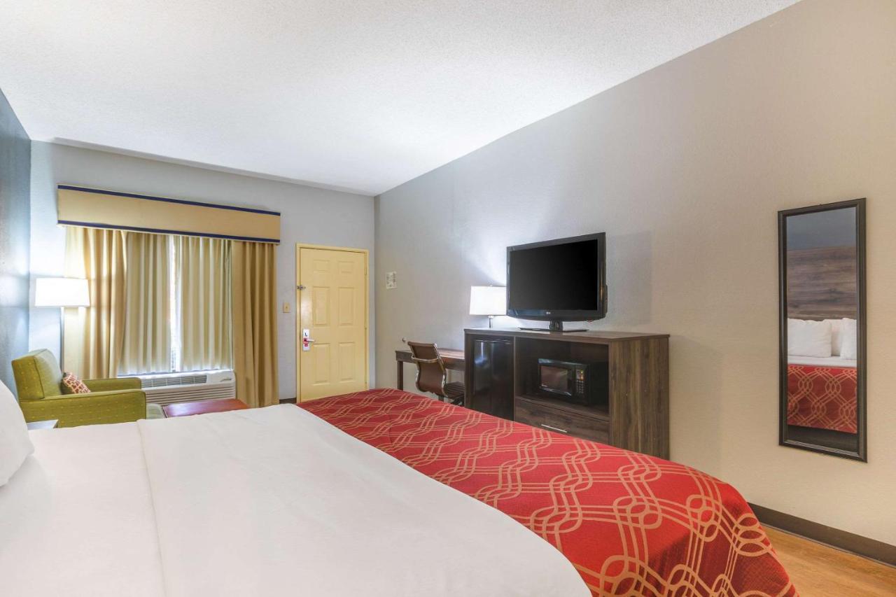 Royal Palms Inn Stockbridge Dış mekan fotoğraf
