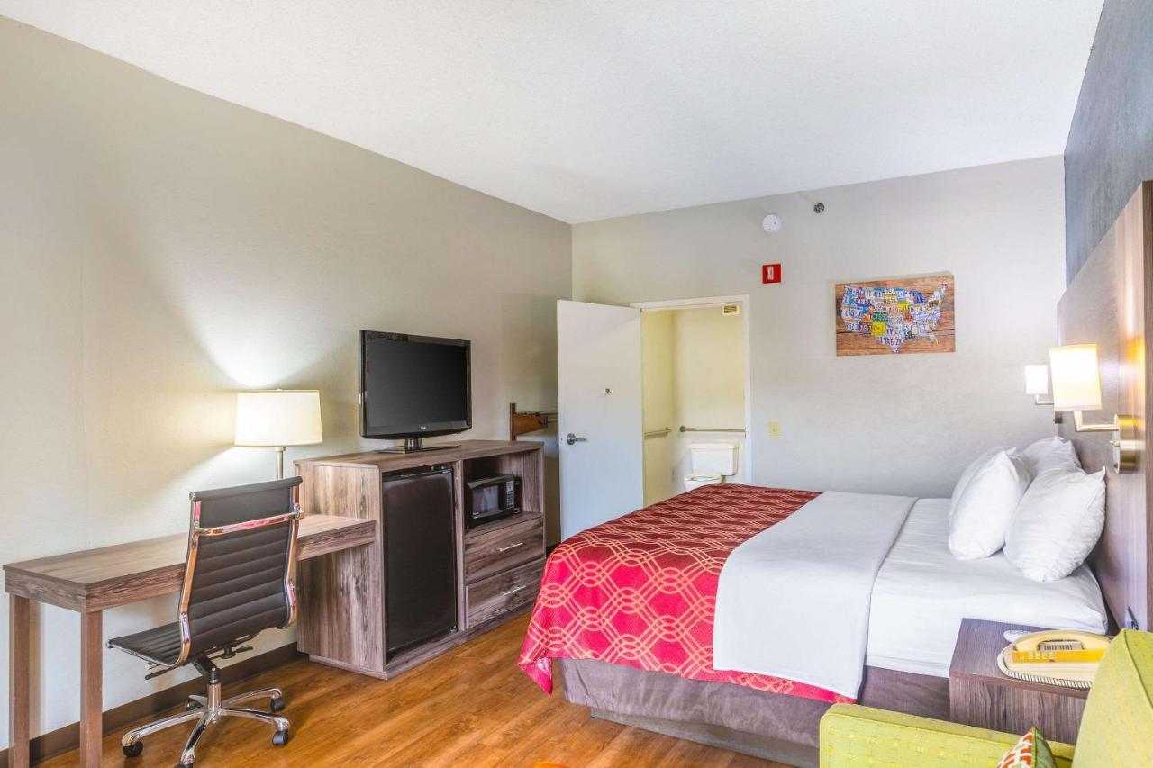 Royal Palms Inn Stockbridge Dış mekan fotoğraf