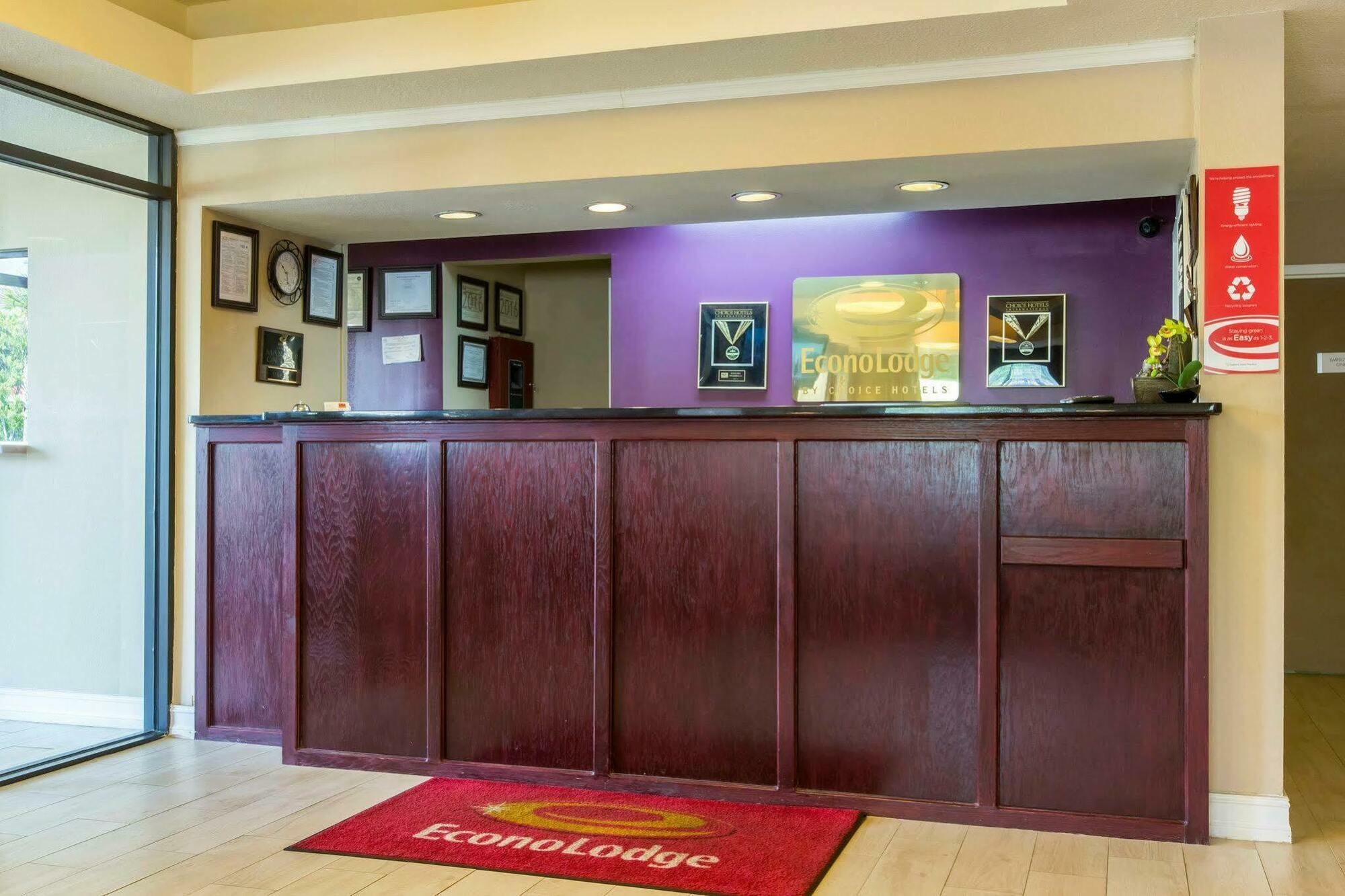 Royal Palms Inn Stockbridge Dış mekan fotoğraf